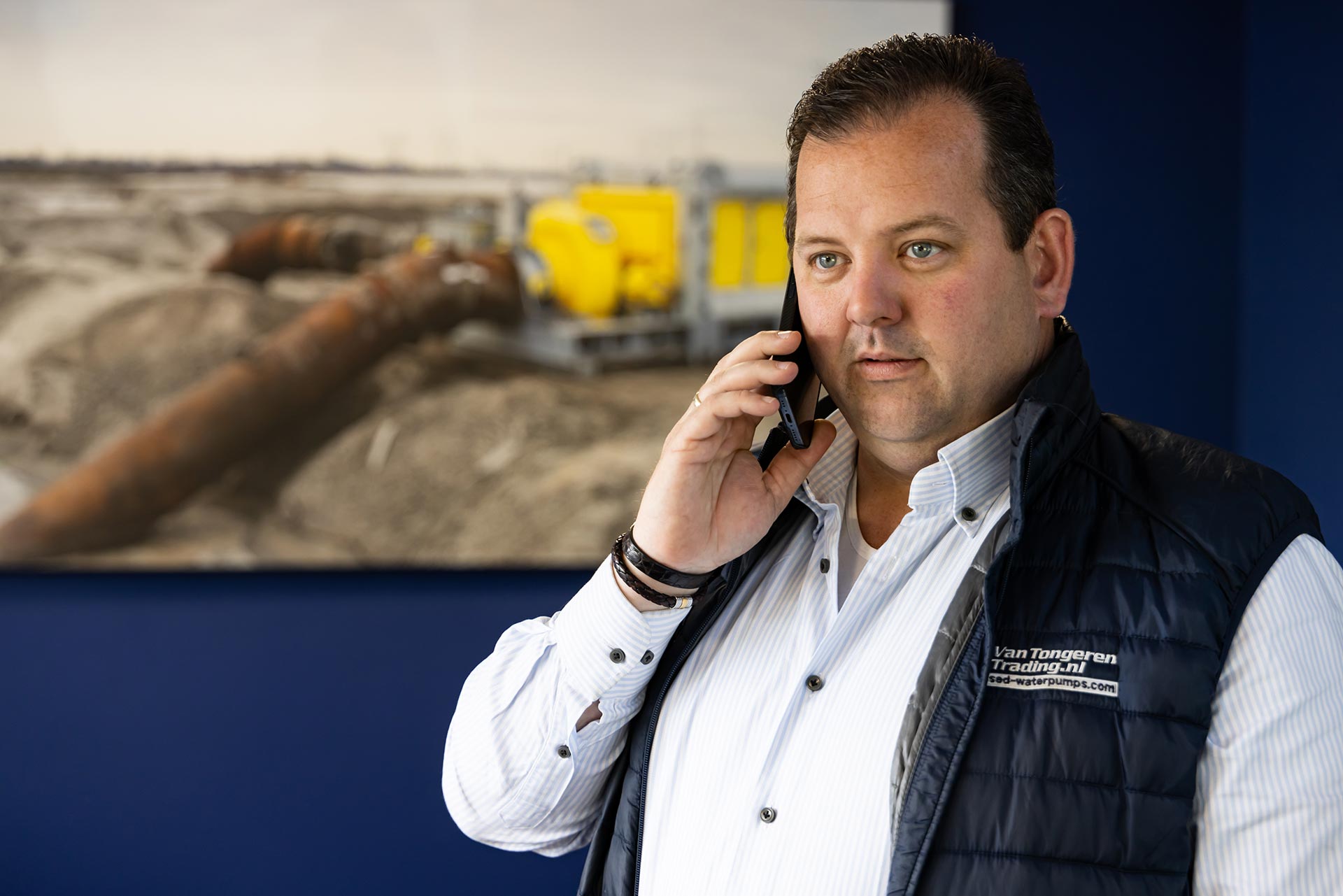 Van Tongeren Trading | John aan telefoon
